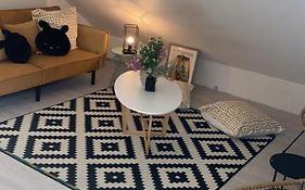Logement Convivial, Charmant Et Spacieux